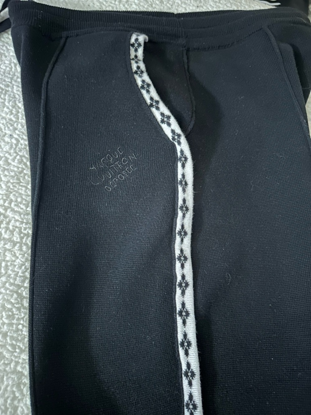 Louis Vuitton Black Knitted Pants - Picture 3 of 8